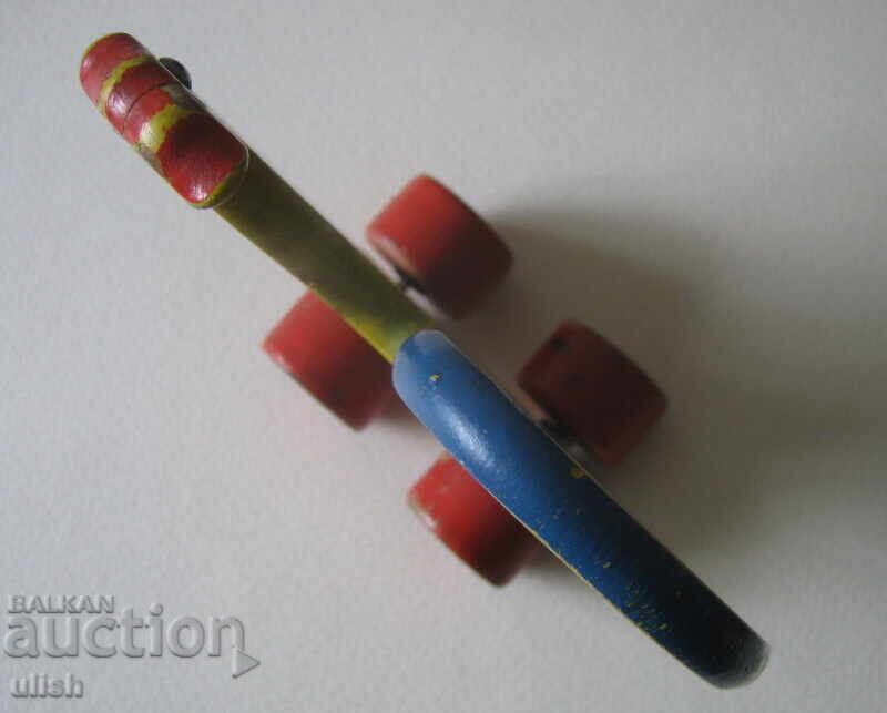 Δημοπρασία Παλιό ξύλινο παιδικό παιχνίδι που τραβιέται, κόκορας με ρόδες