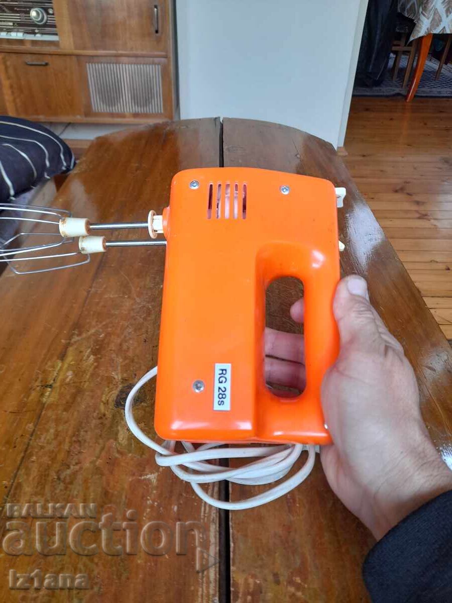 Стар миксер Aka RG28S с цена 42.00 лв. | € 21.47