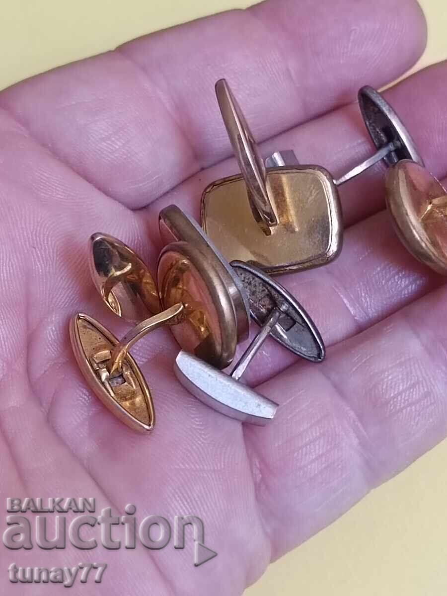 Licitație BUTONI VINTAGE TIP PERLA, AURITI