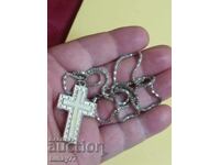 Colier rar cu cruce, frumusețe