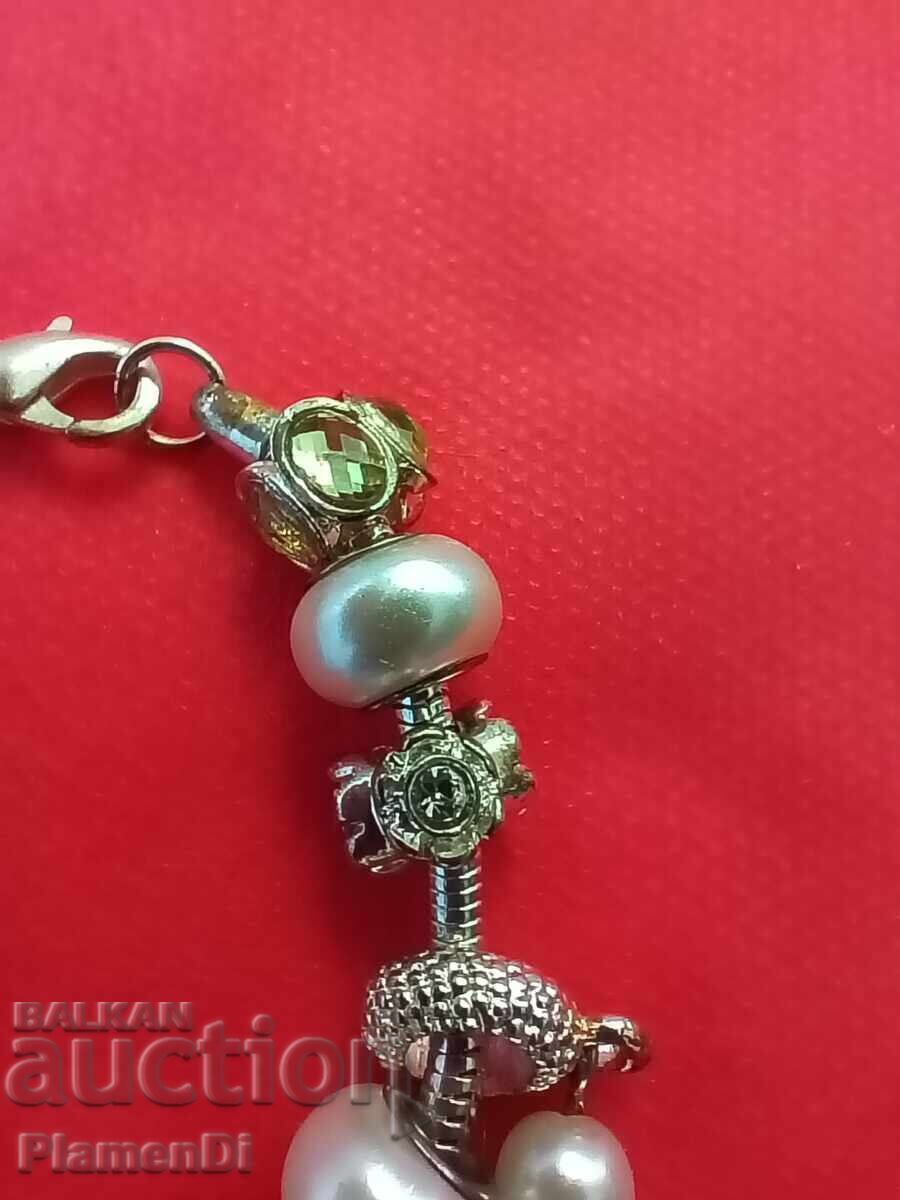 Livrarea Bratara de dama Livrarea Bratara de dama