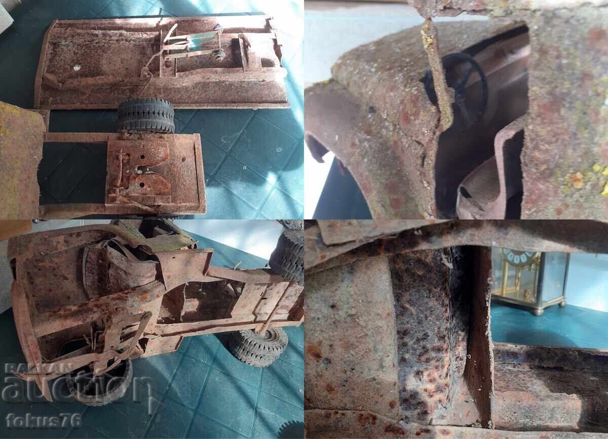 Unique - Russian metal vintage toy truck ZIL - 7 Unique - Russian metal vintage toy truck ZIL - 7