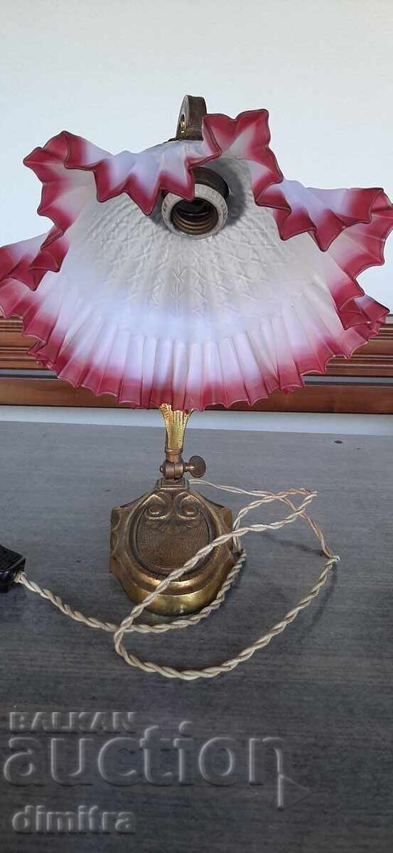 Δημοπρασία Παλιό μπρούτζινο φωτιστικό