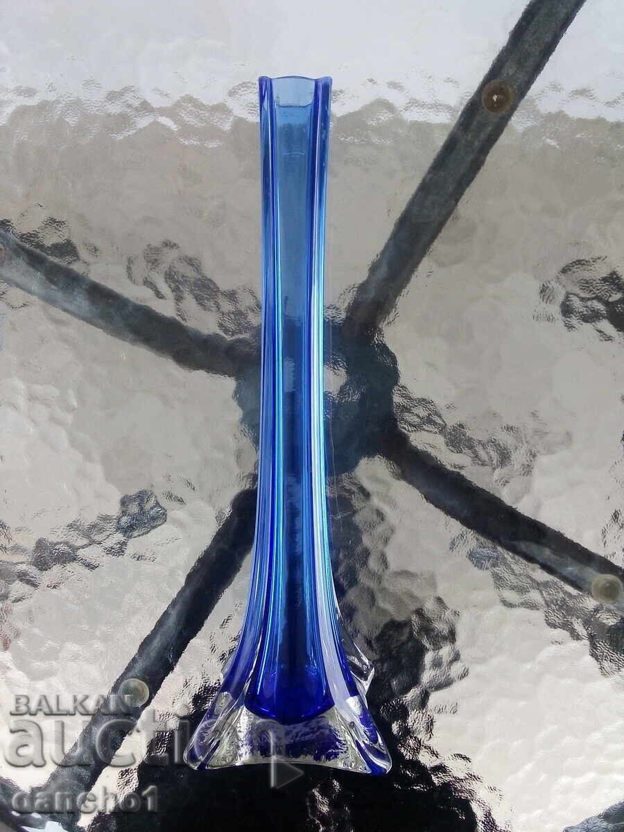 A vase with price 25.00 BGN | € 12.78