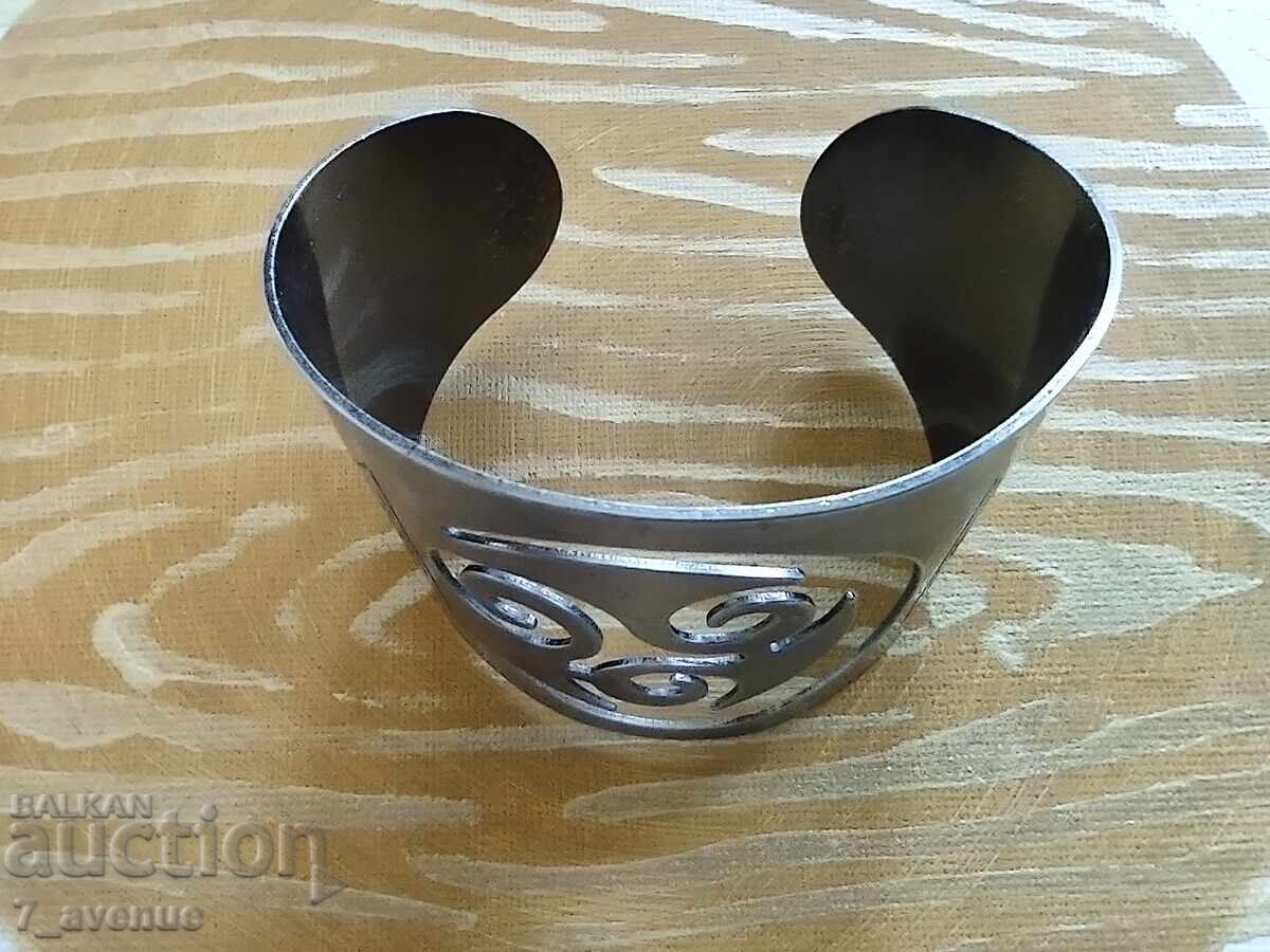 Delivery of Wide bracelet with Viking motifs 20.04.25