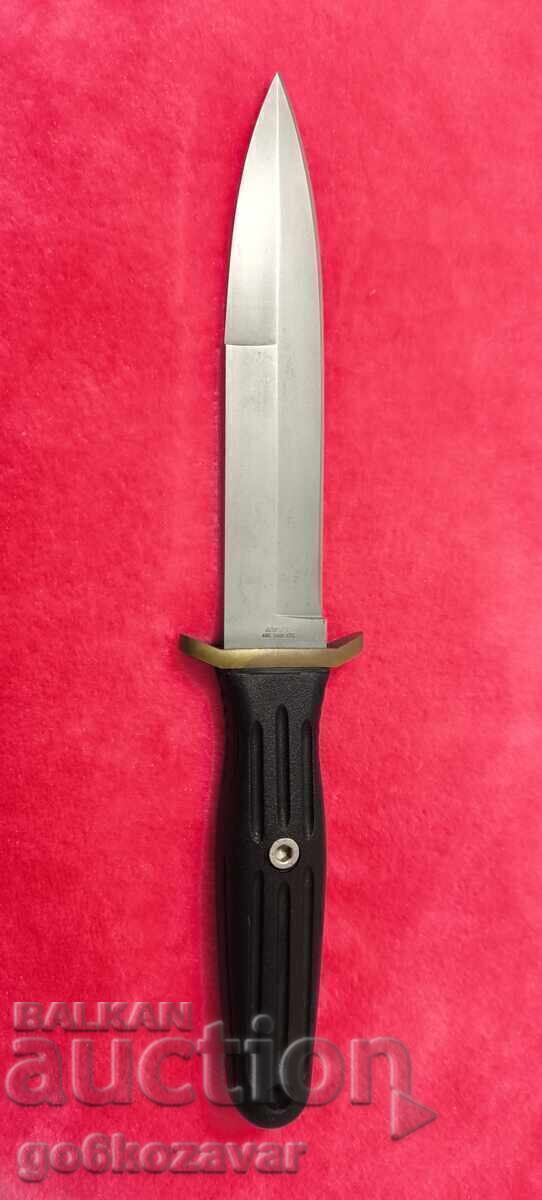 Livrarea Boker Applegate-Fairbairn Combat II RRR foarte rar !