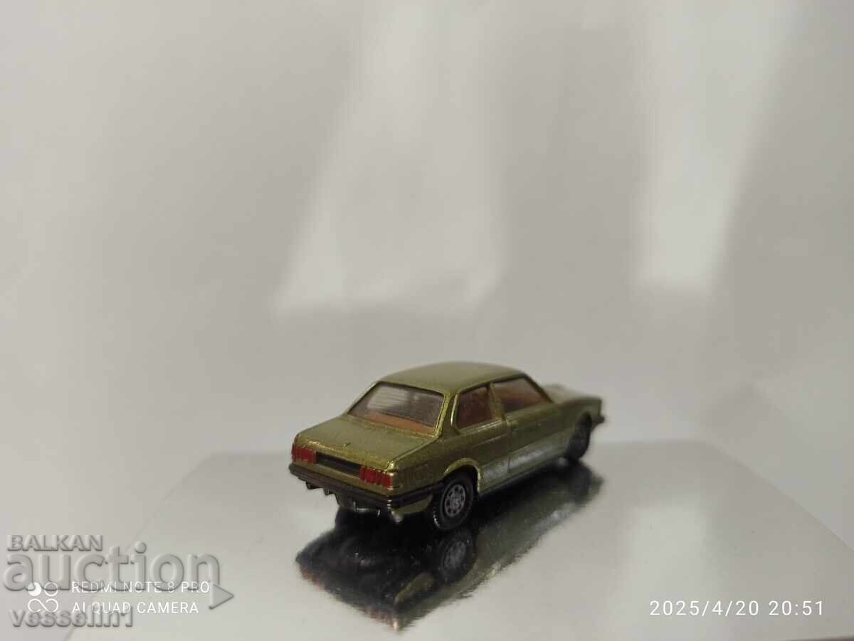Licitație Cărucior BMW e21-323i, scară 1/87, Herpa HO, din anii '90
