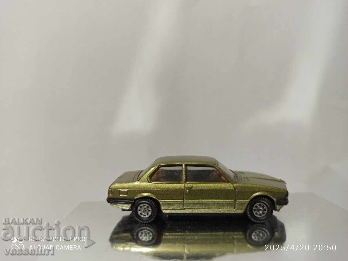 Cărucior BMW e21-323i, scară 1/87, Herpa HO, din anii '90