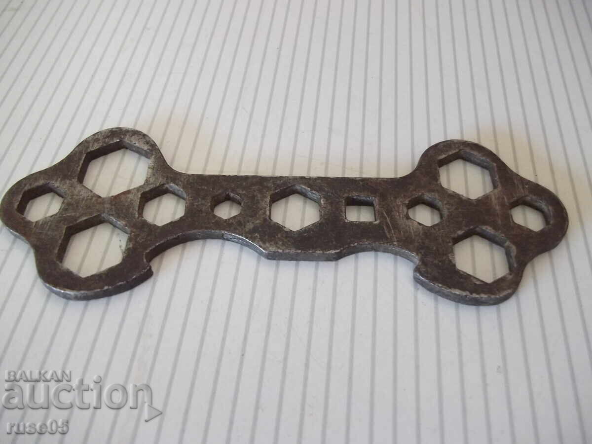 Аукцион Ключ гаечен многофункционален