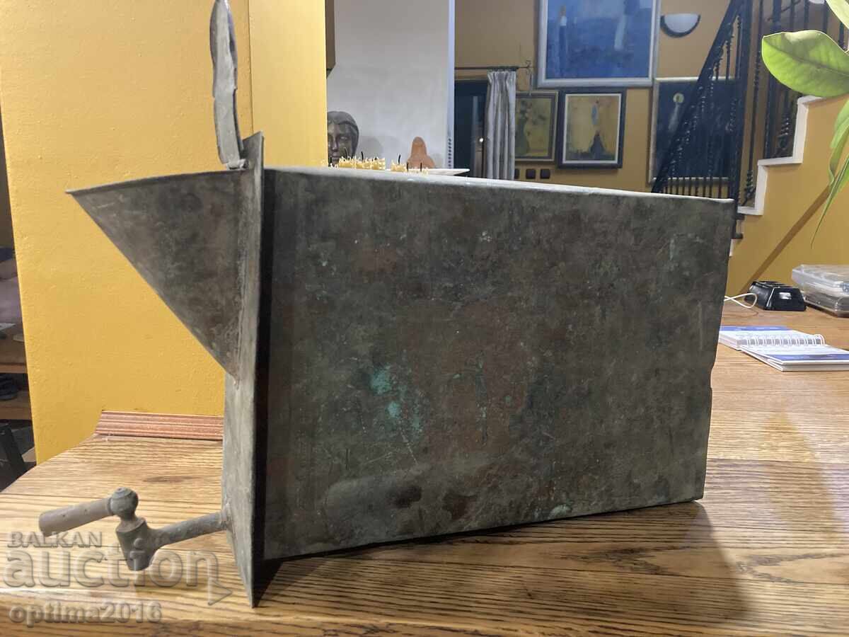 Μεταλλικός φορητός νεροχύτης με τιμή 60.00 BGN | € 30.68