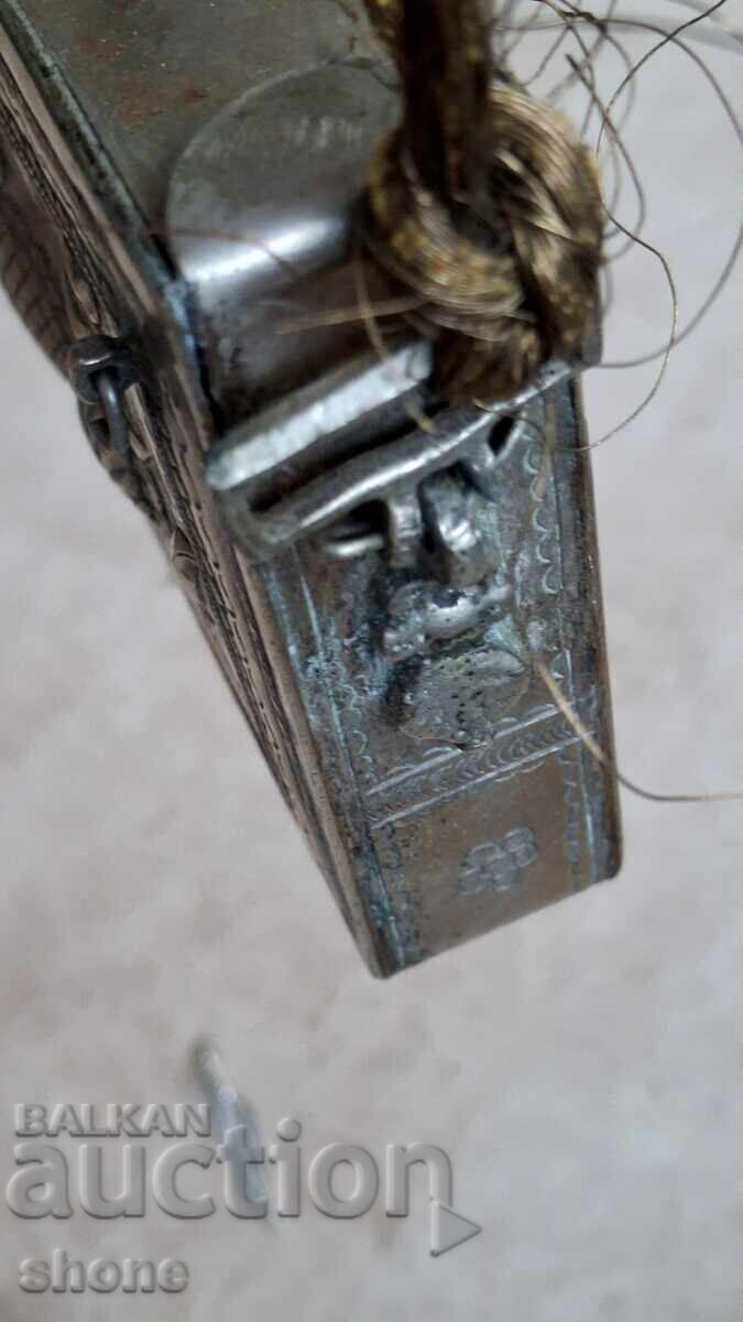 Auction A cartridge bag, a cartridge box, a powder horn, a powder flask Auction A cartridge bag, a cartridge box, a powder horn, a powder flask