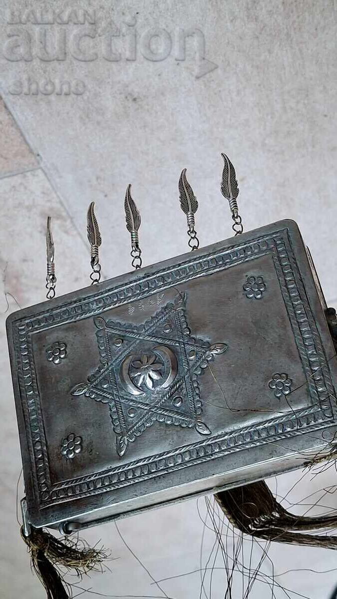 A cartridge bag, a cartridge box, a powder horn, a powder flask - 6 A cartridge bag, a cartridge box, a powder horn, a powder flask - 6