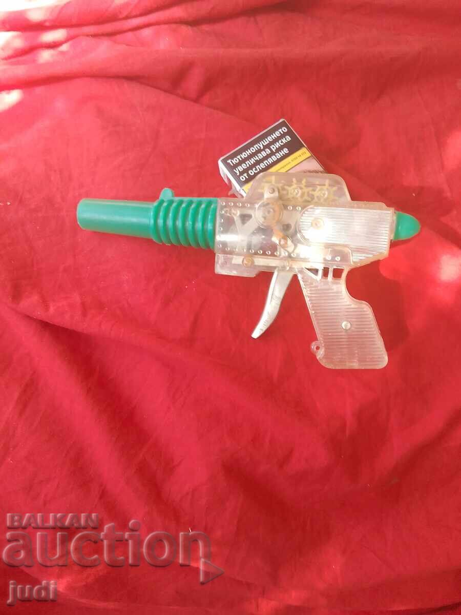 Social Mechanical Space Pistol