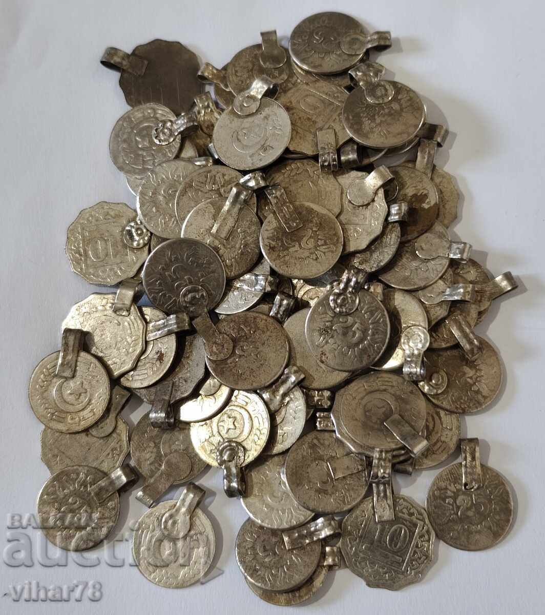 Delivery of Pendants from a necklace, 70 pieces, not silver