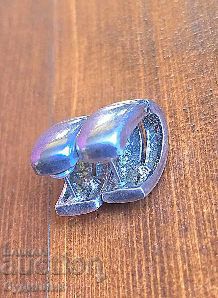 Solid Silver Earrings. 9.72 GRAMS. I'm launching over 100 Auctions - 6 Solid Silver Earrings. 9.72 GRAMS. I'm launching over 100 Auctions - 6