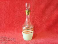 Cană veche din cristal, carafă aurită