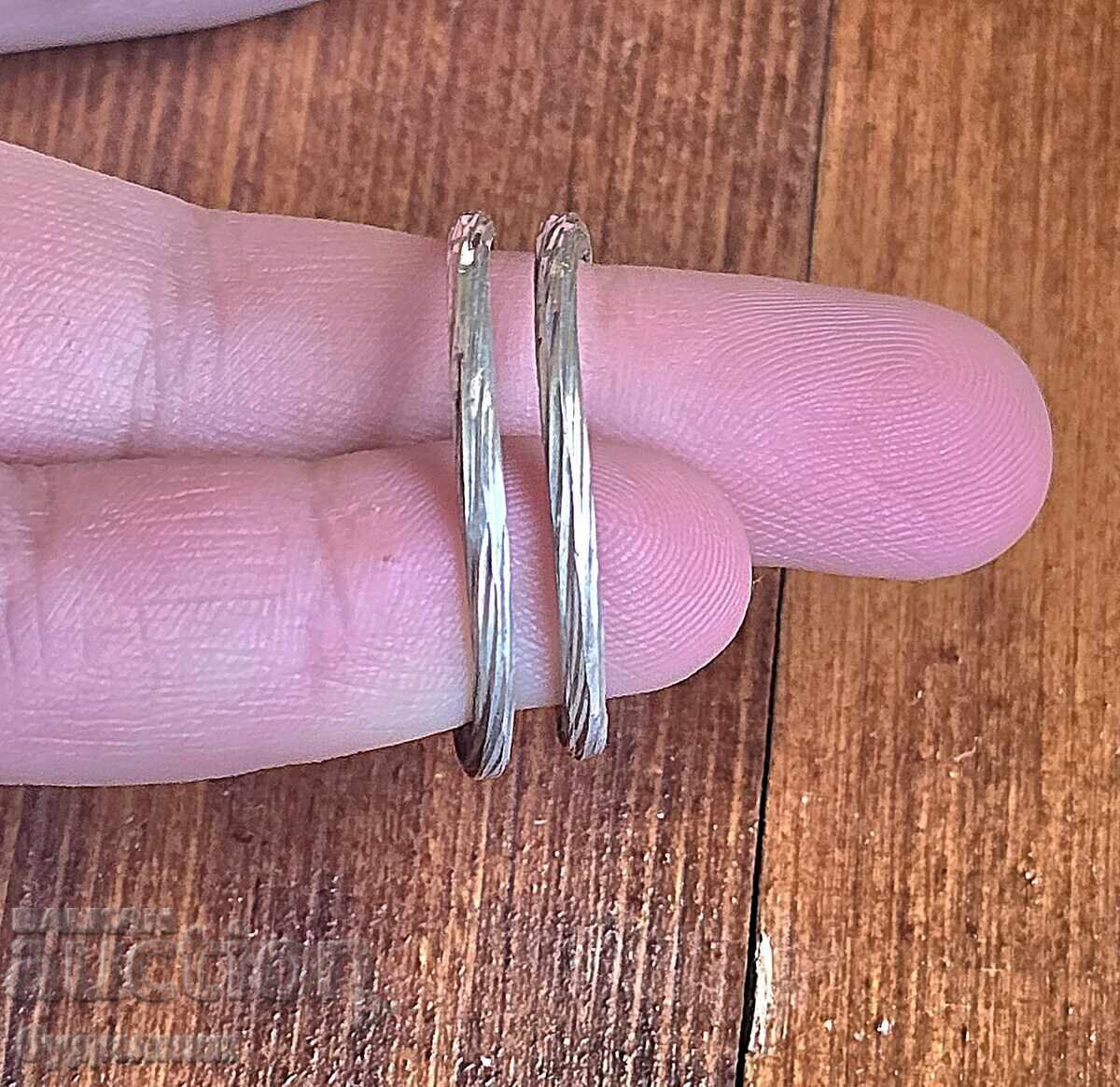 Delivery of Silver earrings. I'm listing over 100 auctions. Take a look and stay tuned Delivery of Silver earrings. I'm listing over 100 auctions. Take a look and stay tuned
