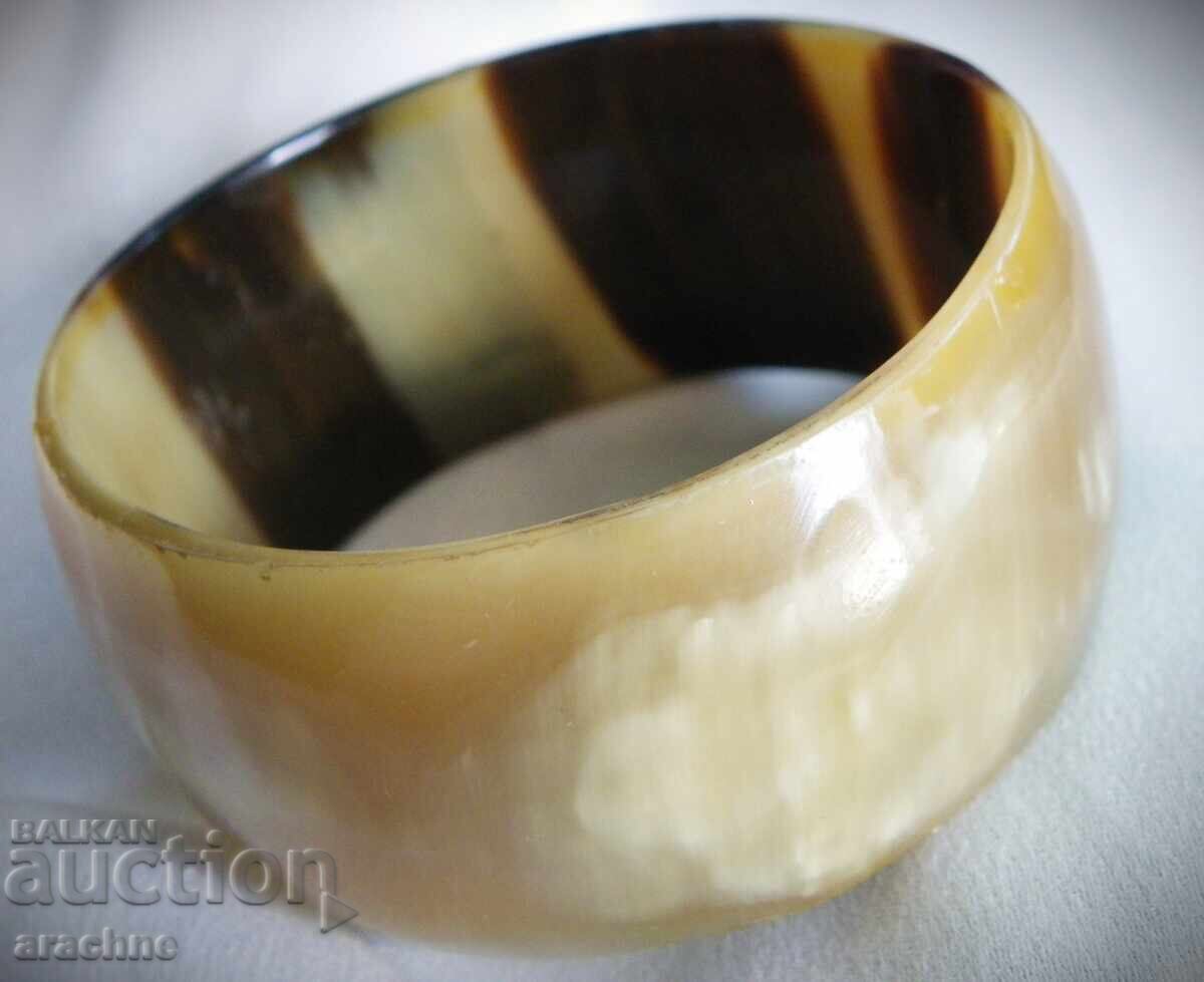 Широка гривна от рог на американски бизон-buffalo horn с цена 95.00 лв. | € 48.57