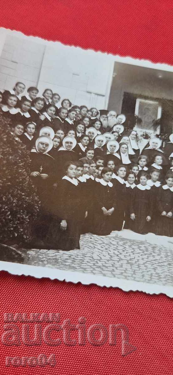 Livrarea CĂLUGĂRIȚE - COPII - PASTORI - PREOȚI