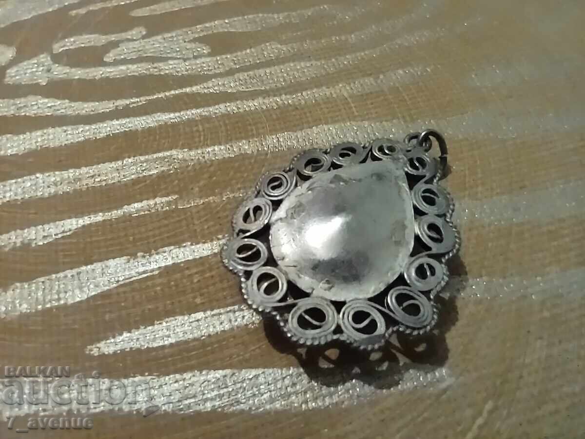 Сребърен медальон с камък 21.04.25 - 5 Сребърен медальон с камък 21.04.25 - 5