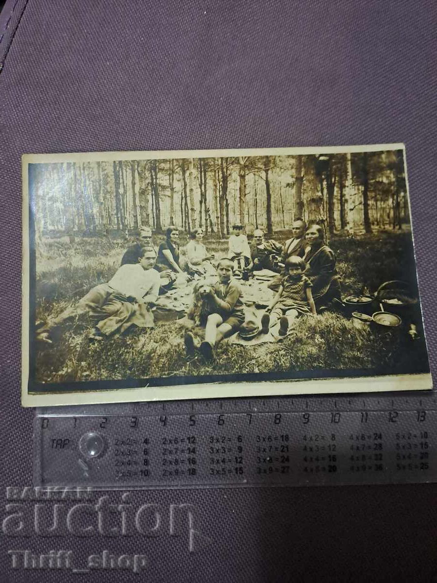 Cartolină Poștală Picnic de Familie Cartolină Poștală Picnic de Familie