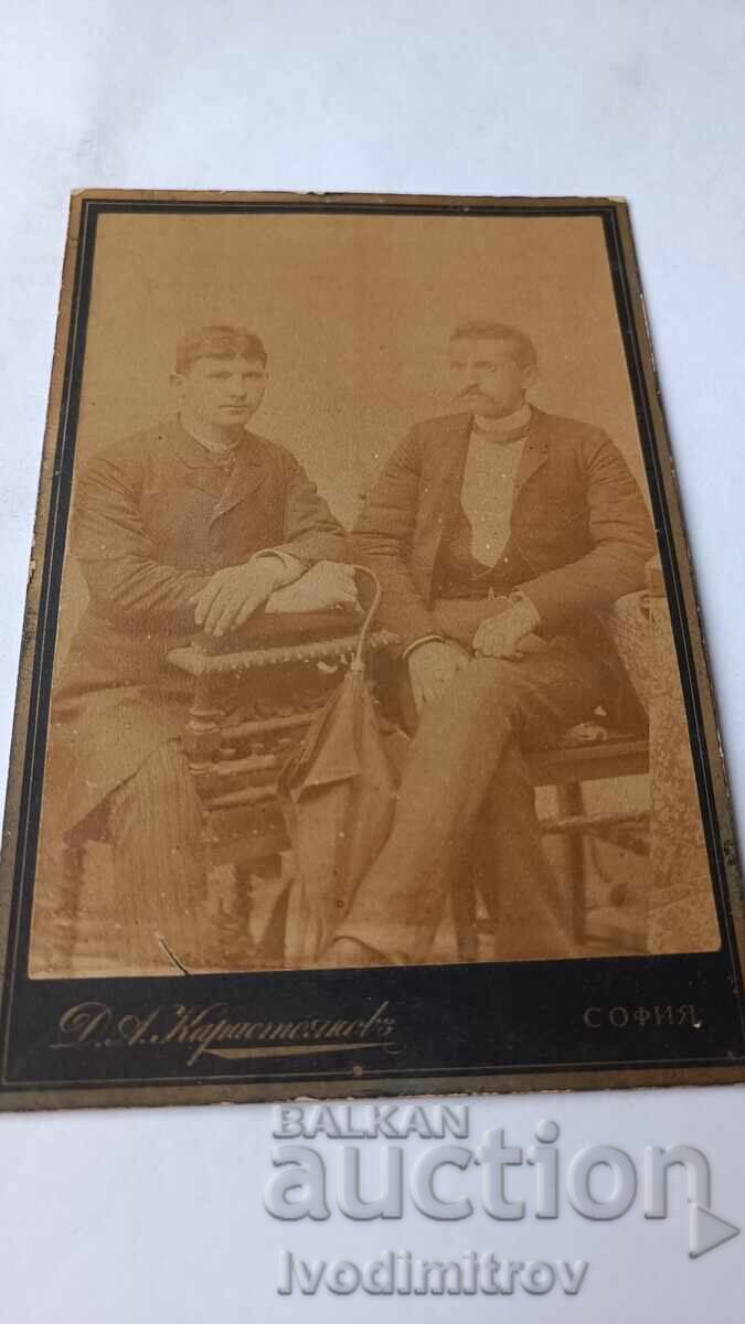 Fotografie Doi tineri Carton Fotografie Doi tineri Carton