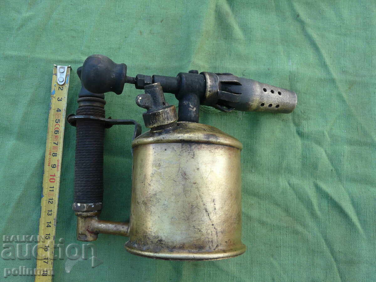 Παλιά σουηδική λάμπα βενζίνης με τιμή 80.00 BGN | € 40.90