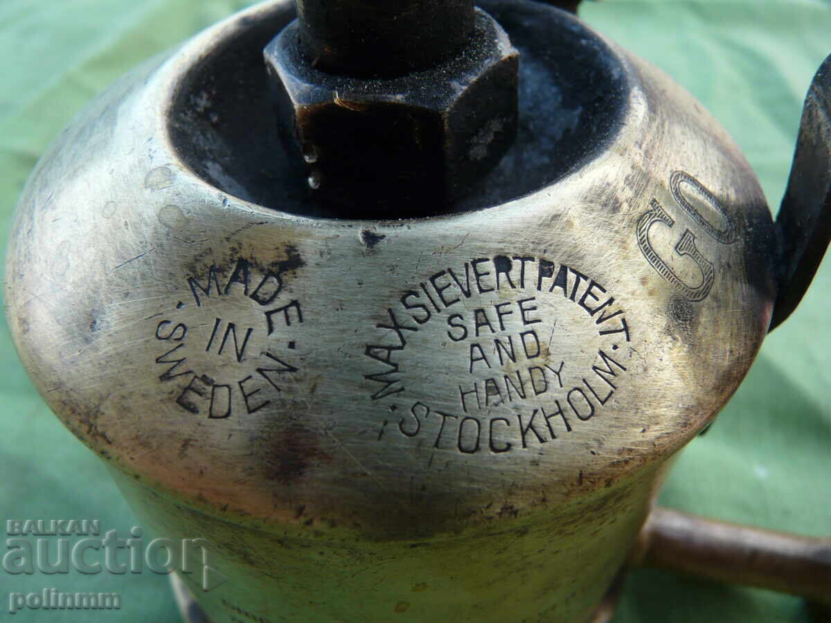 Παράδοση Παλιά σουηδική λάμπα βενζίνης