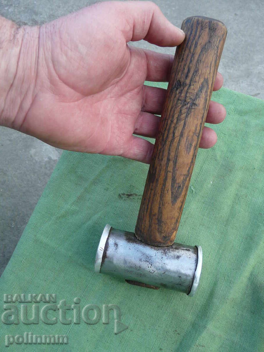 Delivery of Non-sparking hammer - 312