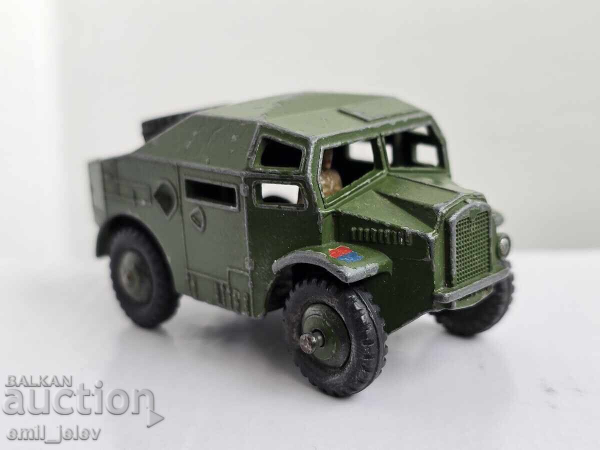 Аукцион Dinky toys Military No-688 FIELD ARTILLERY TRACTOR Аукцион Dinky toys Military No-688 FIELD ARTILLERY TRACTOR