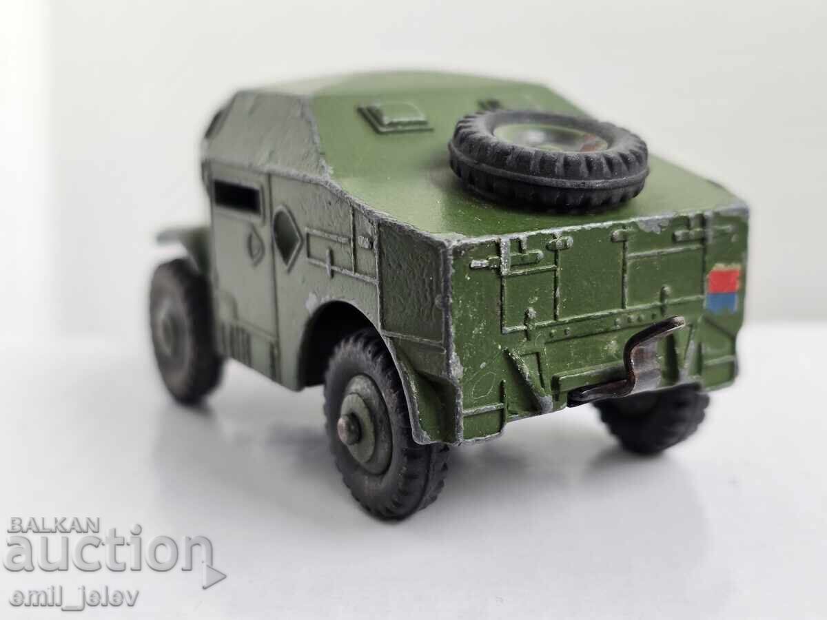 Dinky toys Military No-688 FIELD ARTILLERY TRACTOR - 5 Dinky toys Military No-688 FIELD ARTILLERY TRACTOR - 5
