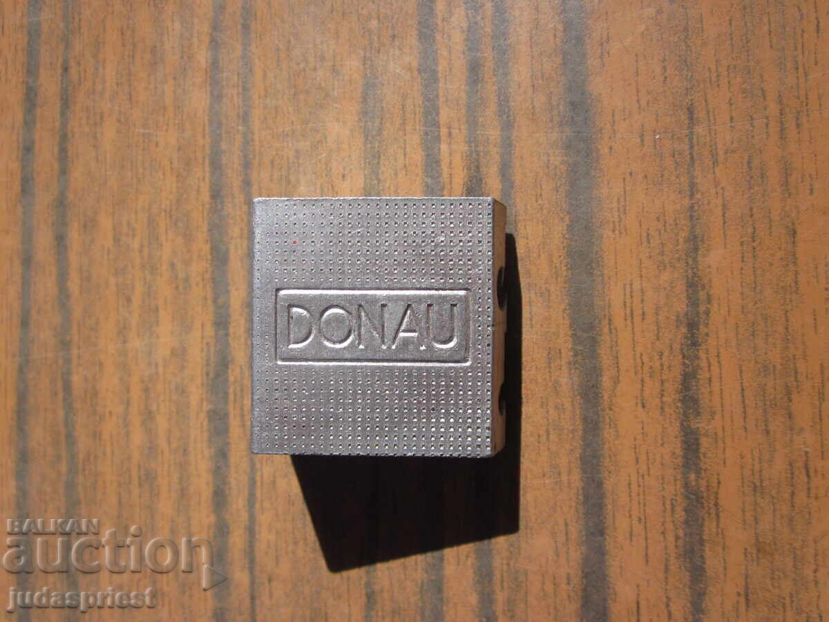 Δημοπρασία DONAU παλιά αυστριακή ξύστρα μολυβιών διπλή Δημοπρασία DONAU παλιά αυστριακή ξύστρα μολυβιών διπλή