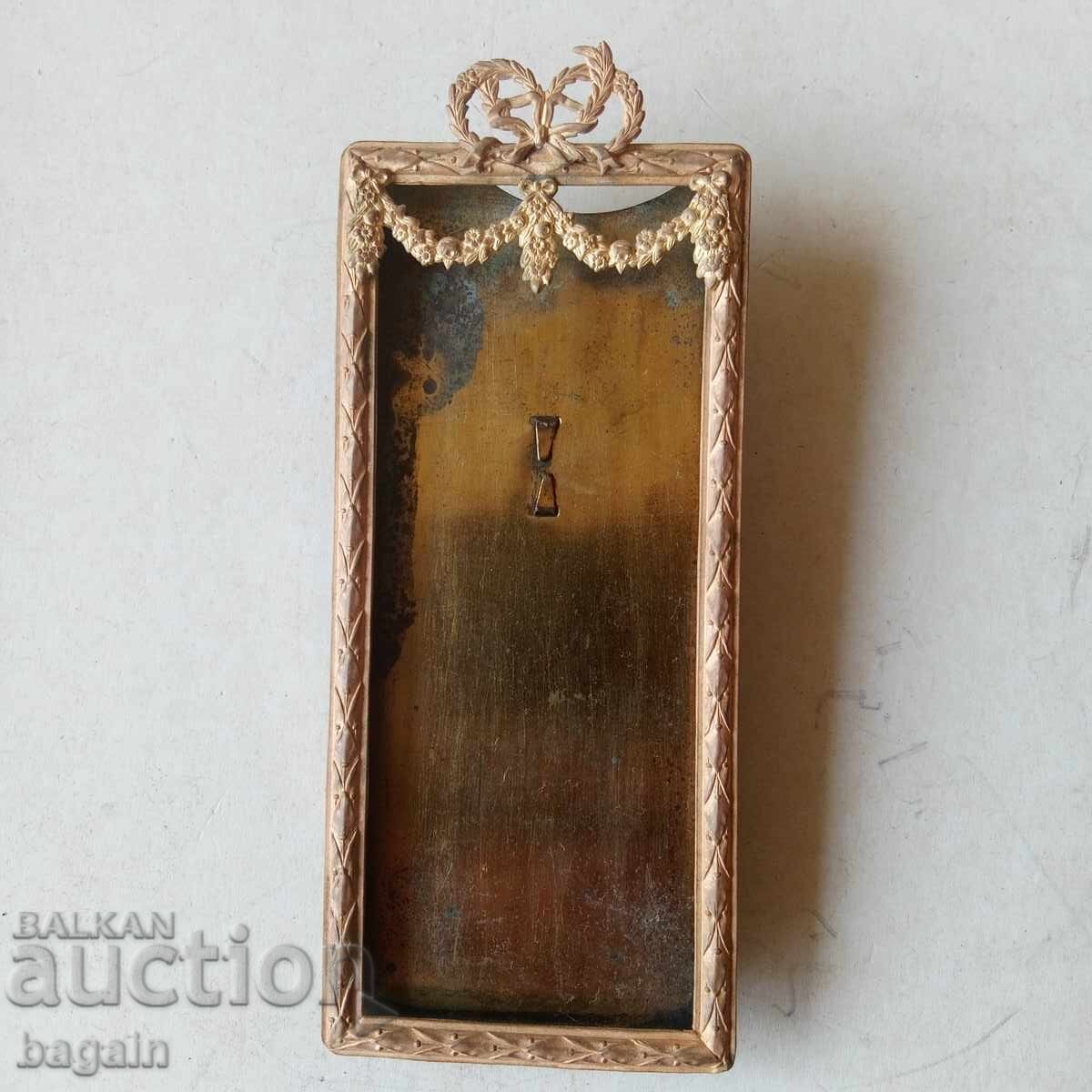 Ramă barocă din bronz cu preț 70.00 BGN | € 35.79