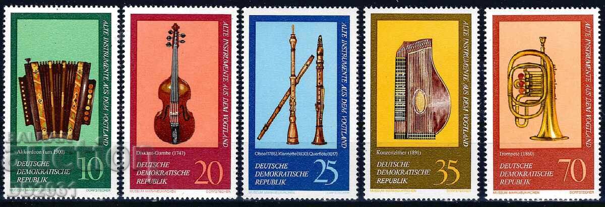 Γερμανία ΓΔΡ 1977 - μουσικά όργανα MNH Γερμανία ΓΔΡ 1977 - μουσικά όργανα MNH