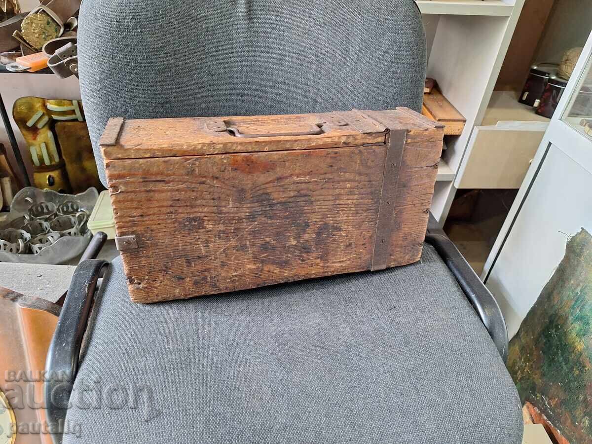 AMMUNITION BOX WWI with price 100.00 BGN | € 51.13