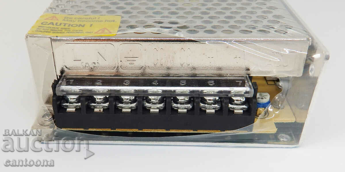 Τροφοδοτικό για κάμερες 12V / 5A / 60W, με ποτενσιόμετρο με τιμή 18.99 BGN | € 9.71