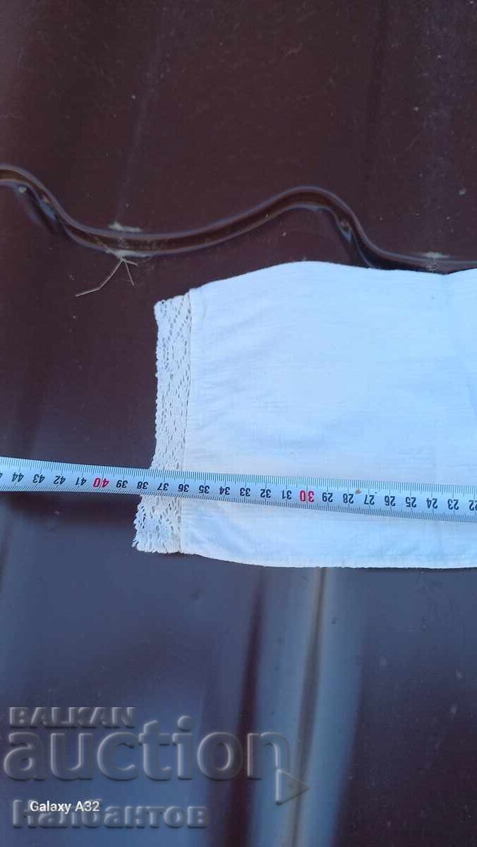 Доставка на СТАРА КЕНАРЕНА ЖЕНСКА РИЗА НОСИЯ