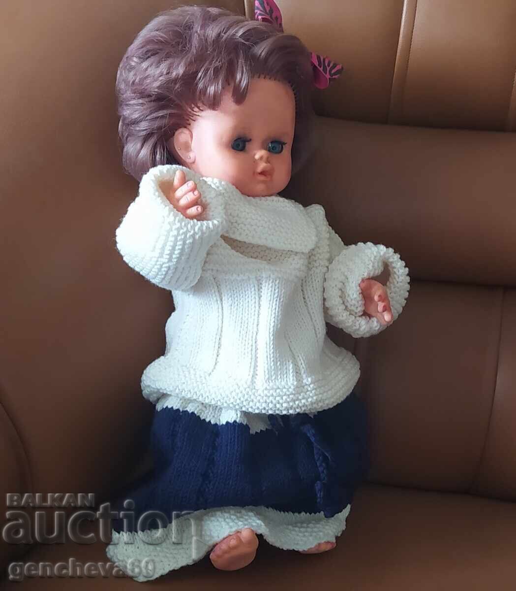 Кукла ZAPF Germany с нови плетени дрехи Кукла ZAPF Germany с нови плетени дрехи