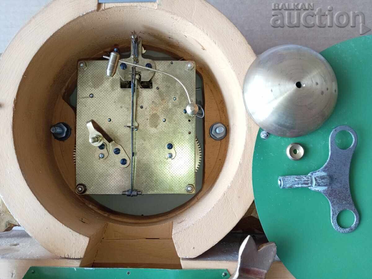 Ceas de perete cu aurire Westerstrand Toreboda Rococo cu preț € 66.98 | 131.00 BGN Ceas de perete cu aurire Westerstrand Toreboda Rococo cu preț € 66.98 | 131.00 BGN