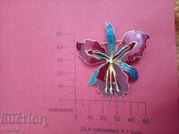 Broșă veche email, Aurire