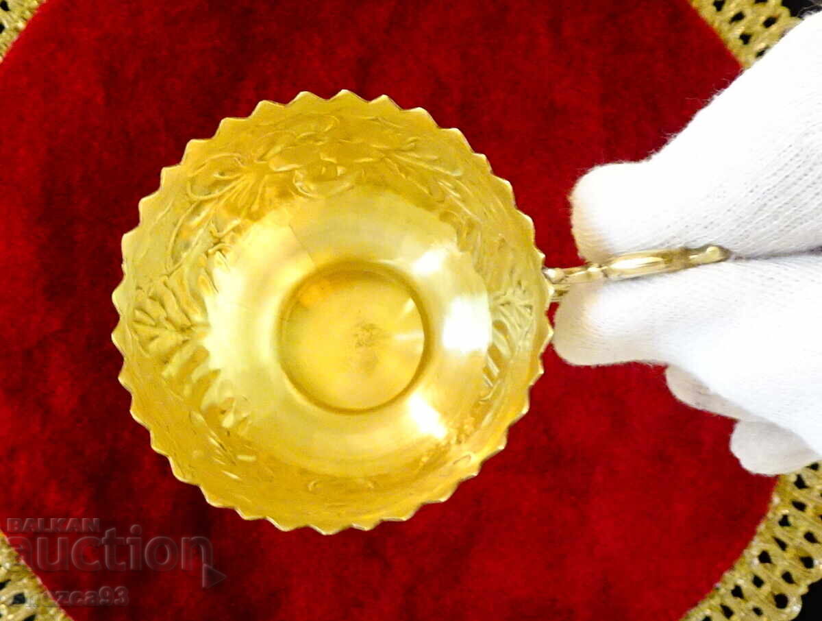 Αραβικό μπρούτζινο φλιτζάνι καφέ, ανάγλυφα λουλούδια - 6