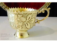 Ceașcă de cafea arabă din bronz, flori în relief