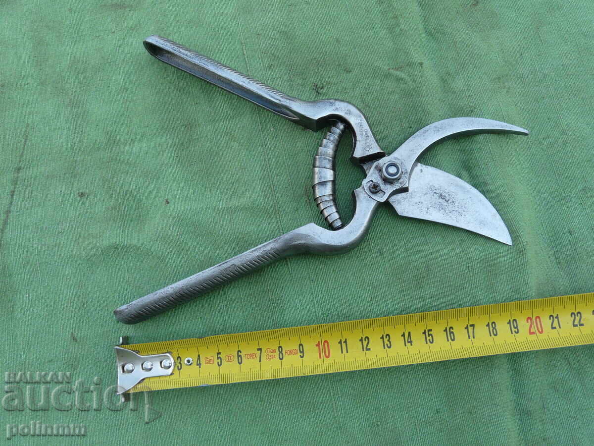 Ψαλίδι αμπελουργίας KUNDE - 10 με τιμή 100.00 BGN | € 51.13