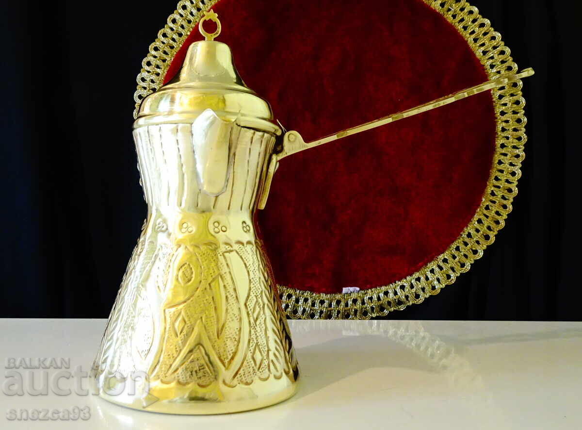 Ibric cu capac, cană, bronz