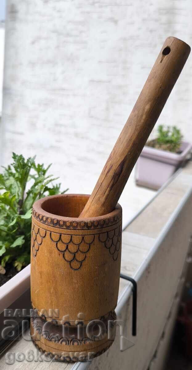 Auction  Old wooden mortar!