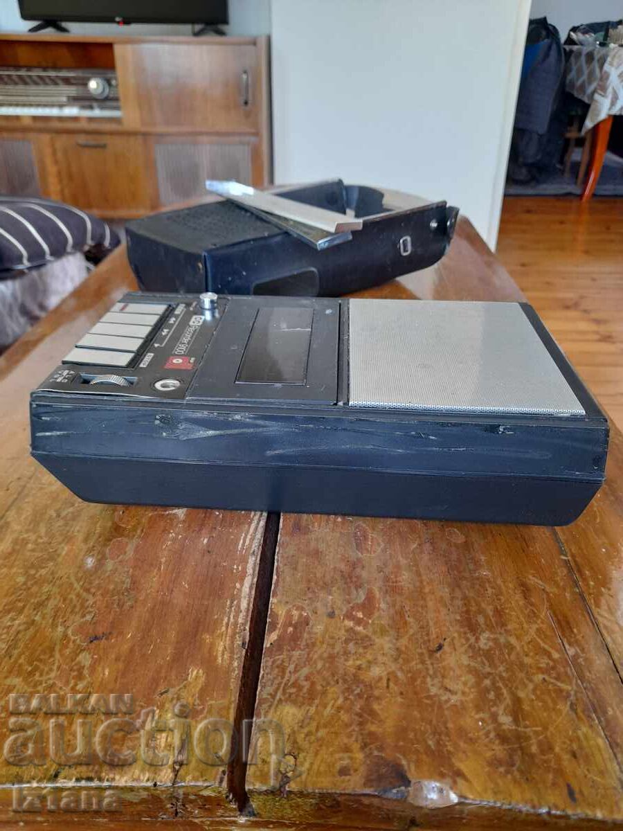 Παλιό κασετόφωνο BASF - 5 Παλιό κασετόφωνο BASF - 5