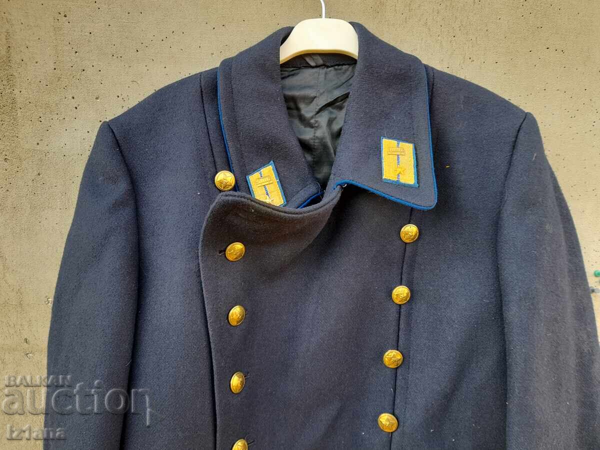 Palton vechi CFR cu preț 270.00 BGN | € 138.05