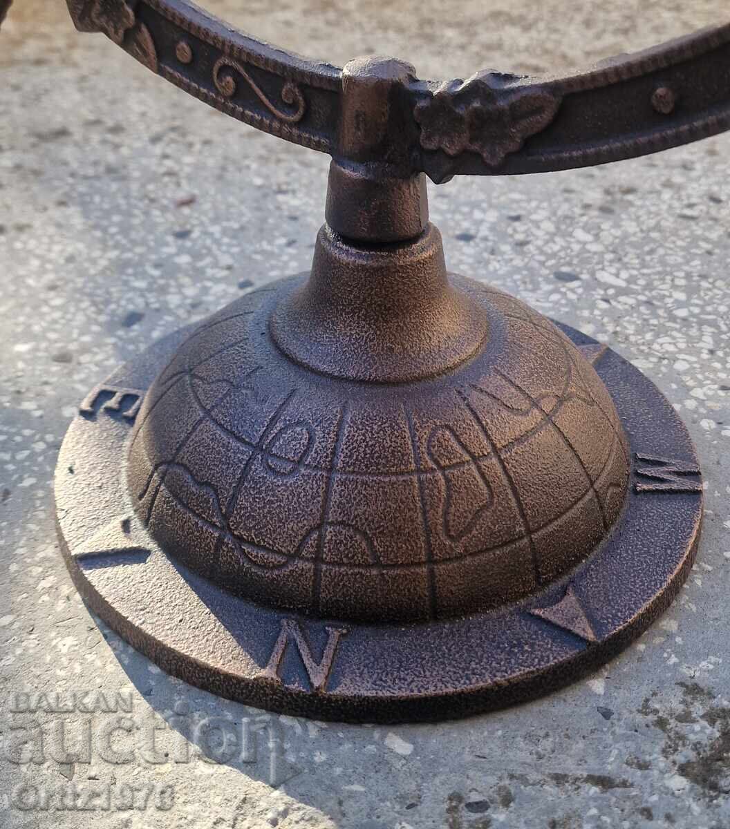 Δημοπρασία Ένα τεράστιο ηλιακό ρολόι σε δράση! Χυτοσίδηρος, 5,3 κιλά