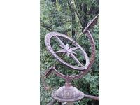 Ένα τεράστιο ηλιακό ρολόι σε δράση! Χυτοσίδηρος, 5,3 κιλά