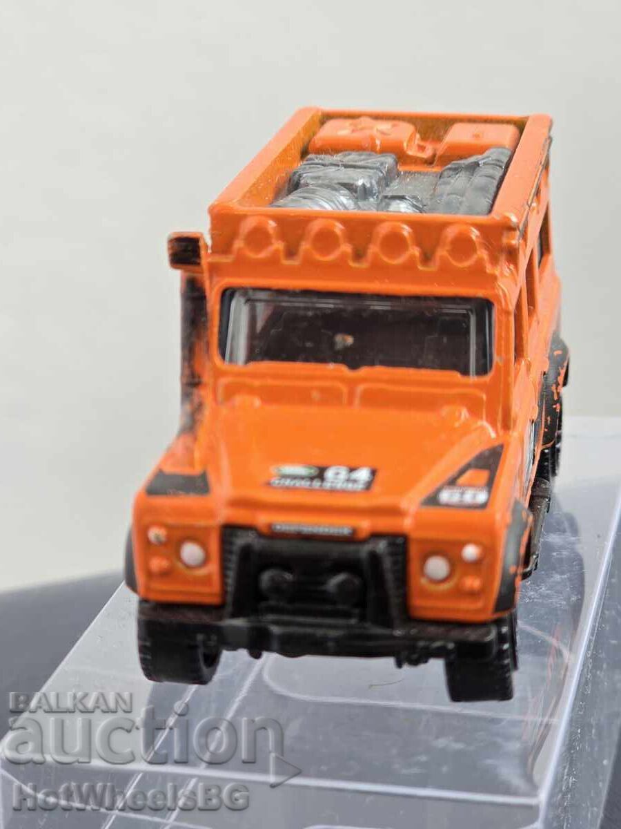 Matchbox  No.MB 697-Land Rover Defender - 6
